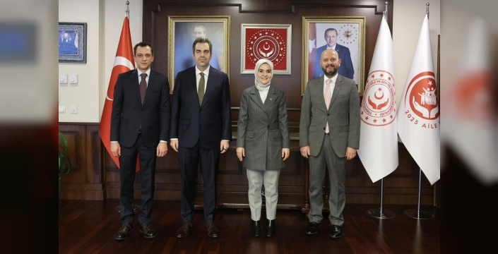 Bakan Göktaş, Türkiye Espor Federasyonu Başkanı Özdemir'i ağırladı