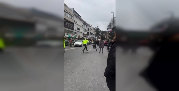 Bebek'te trafiği kapatıp aracında dans eden kadın, bipolar bozukluk nedeniyle hastaneye yatırıldı