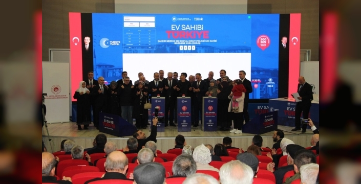 Çankırı'da 'Yüzyılın Konut Projesi' kuraları çekildi, 10 bin 278 başvuru arasından 1753 aile yeni evine kavuşacak