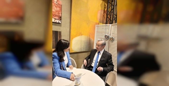 Çin ve Kanada dışişleri bakanları, ilişkileri güçlendirmek için bir araya geldi