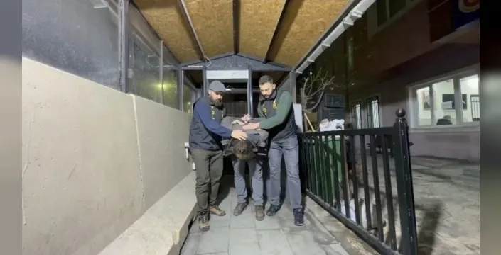 Cinsel saldırıdan 9 yıl kaçtı: Küçükçekmece'de polisten nefes kesen operasyonla yakalandı!