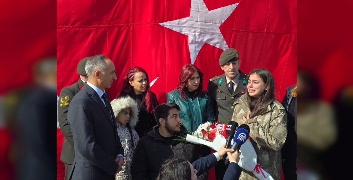Depremzede Beliz, hayat kurtaran emekli Albay ile 3 yıl sonra buluştu: Parkanızla bana güvende hissettirdiniz
