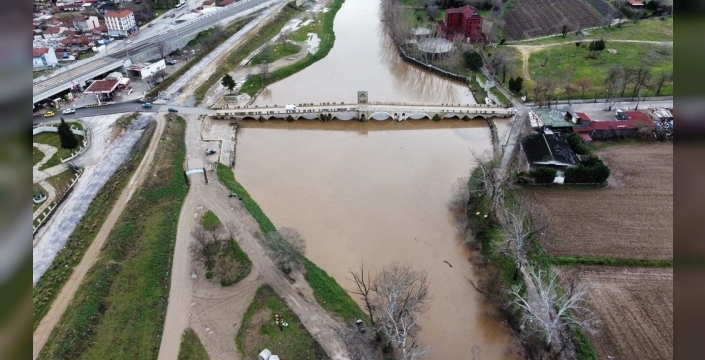 Edirne'de sel felaketi: Metrekareye 60 kilo yağış, Tunca Nehri taştı