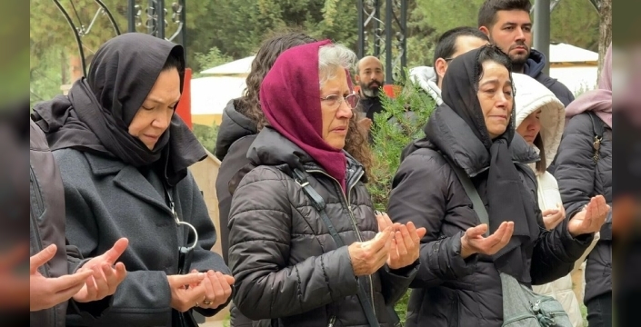 Evlilik yıl dönümünde şehit olan Binbaşı Yetişen, mezarı başında anıldı