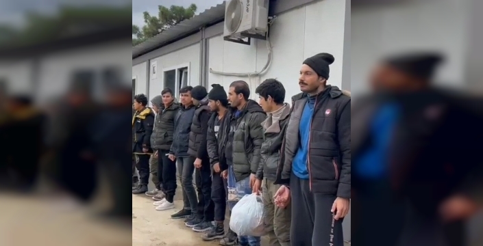 Hendek'te insan kaçakçılığına darbe: 20 göçmen yakalandı, 2 kişi tutuklandı