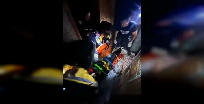 İnşaatın 3. katından asansör boşluğuna düşen işçi, yaralı kurtarıldı