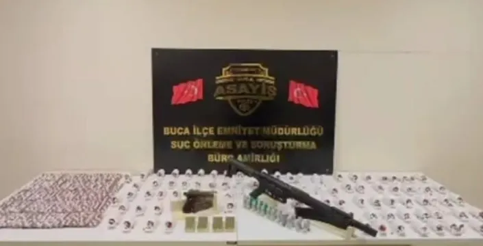 İzmir'de şok operasyon: 7 bin sentetik hap ve silahlar ele geçirildi