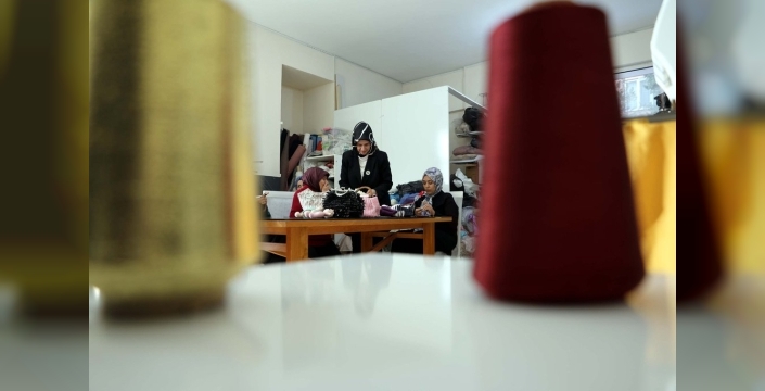 Kadınlar, depremzedelere umut olmak için kooperatif kurdu