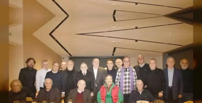 Kadir İnanır'dan sevenlerine duygusal teşekkür: 'Ne iyi ettiniz de geldiniz