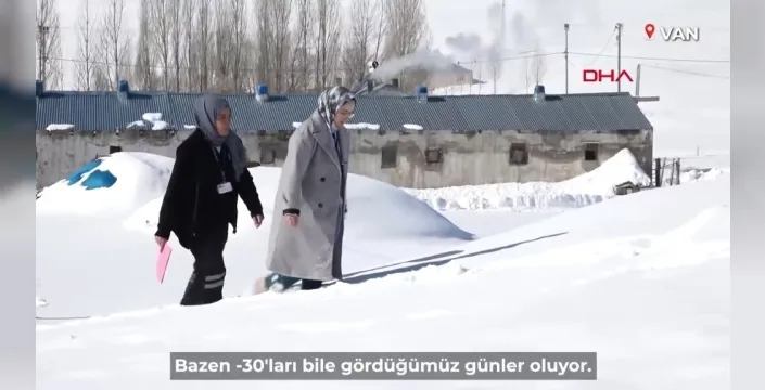 Kar ve tipi demeden hastaların ayağına gidiyorlar: Evde sağlık ekiplerinden fedakarlık örneği
