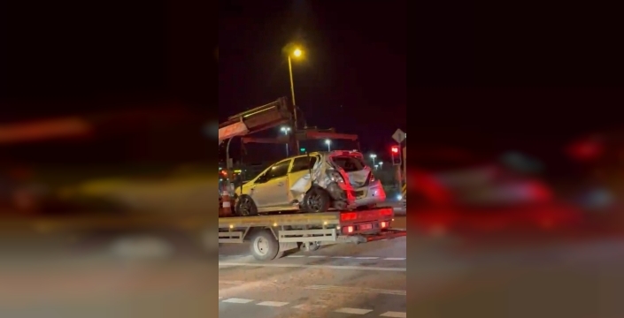 Kartal’da hız tutkunu sürücü takla attı: 2 yaralı!