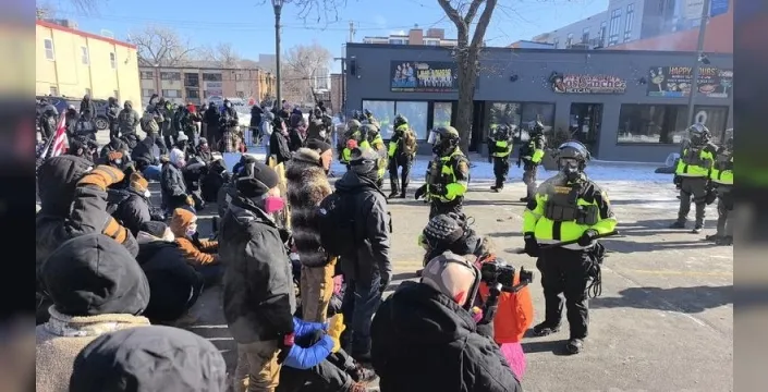 Los Angeles'ta ICE karşıtı protestolarda şiddetli çatışmalar: Çok sayıda gösterici gözaltında