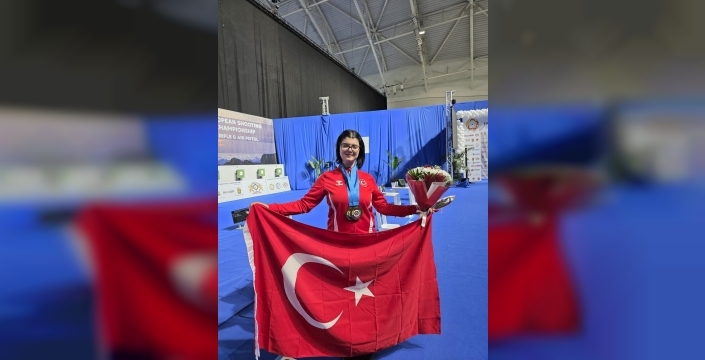 Mardinli Elif Berfin Altun, Avrupa'yı fethetti: Gençler şampiyonluğuna bir yenisini ekledi!