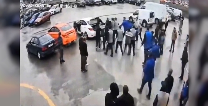 Polis memurunun ölümüne yol açan kavganın şok görüntüleri ortaya çıktı