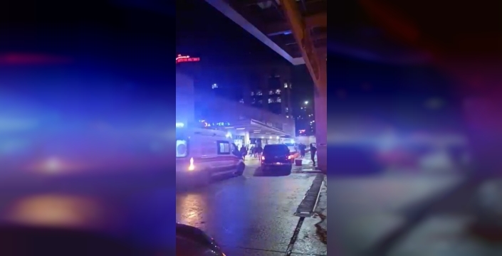 Siirt Eğitim ve Araştırma Hastanesi önünde silahlı şahıs paniğe neden oldu, gözaltına alındı