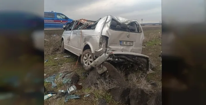 Şırnak'ta minibüs kazası: 2 ölü, 6 yaralı