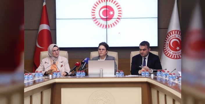 TBMM'den çocukları dijital tehditlere karşı koruyacak kritik rapor: 15 yaş altına sosyal medya yasağı geliyor