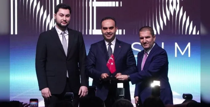 Türkiye'den dev adım: 2030'a kadar 10 milyar dolarlık veri merkezi ve yapay zeka yatırımı geliyor!