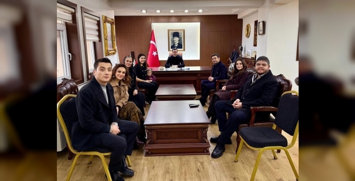 Uzak Şehir dizisi oyuncularından Midyat Kaymakamı'na ziyaret