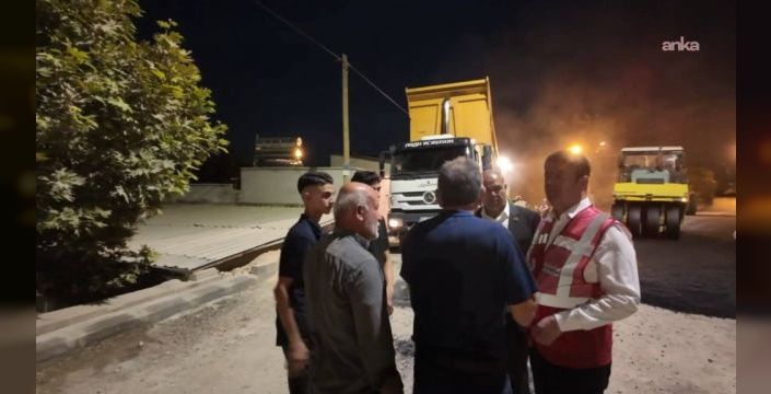 Adıyaman Belediyesi, Felaket Yolu ve Gül Küme Evleri'nde asfalt çalışmaları yürütüyor