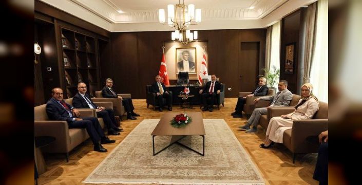 Bakan Bak, KKTC Cumhuriyet Meclisi Başkanı Öztürkler ile bir araya geldi