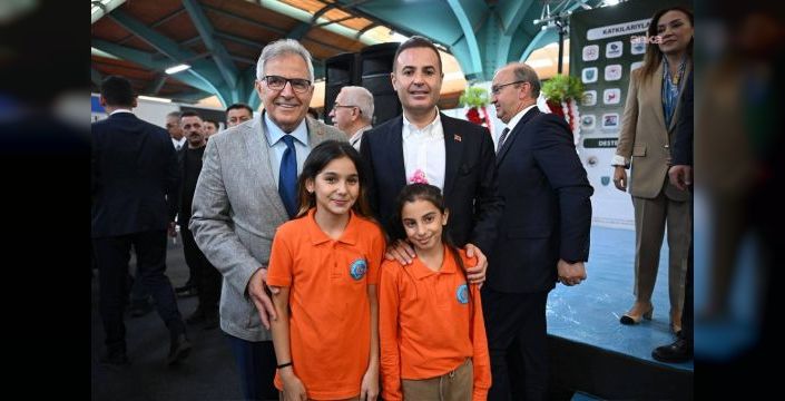 Balıkesir Büyükşehir Belediye Başkanı Akın, çiftçilere destek sözü verdi