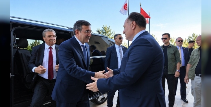 Cevdet Yılmaz, KKTC Meclis Başkanı Ziya Öztürkler ile bir araya geldi