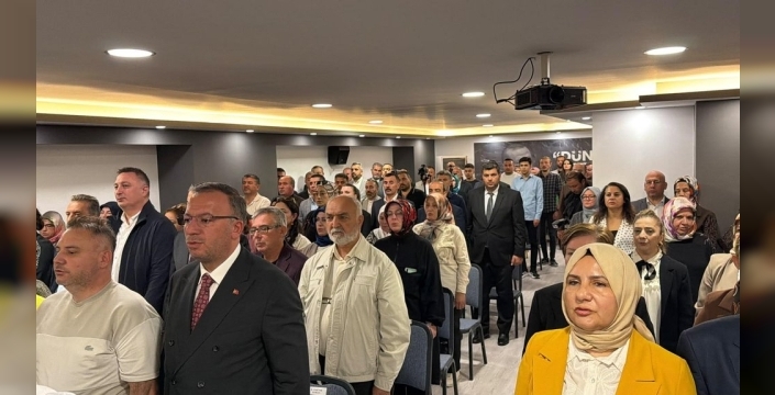 Demir: CHP'nin iki yakası bir araya gelmez