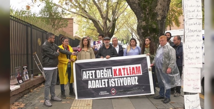 Depremzedeler adalet için Adalet Bakanlığı önünde direniyor