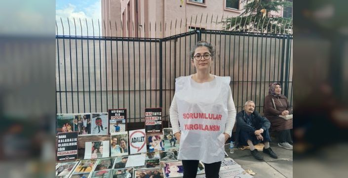 Depremzedeler adalet için bakanlık önünde nöbette
