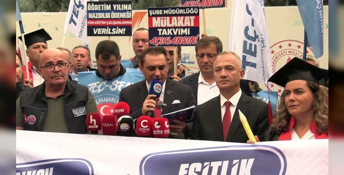 Eğitim çalışanları MEB önünde taleplerini dile getirdi