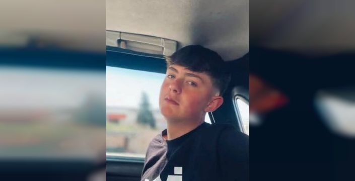 Ehliyetsiz sürücünün motosikleti ile otomobil çarpıştı: 1 ölü, 2 yaralı