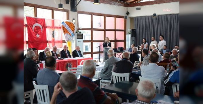 Emekliler onurlu yaşamı hak ediyor