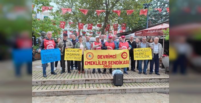 Emeklilere seyyanen zam talebiyle Ordu'da eylem