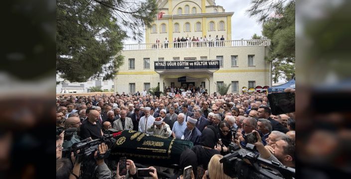 Eski İzmir Büyükşehir Belediye Başkanı Özfatura vefat etti