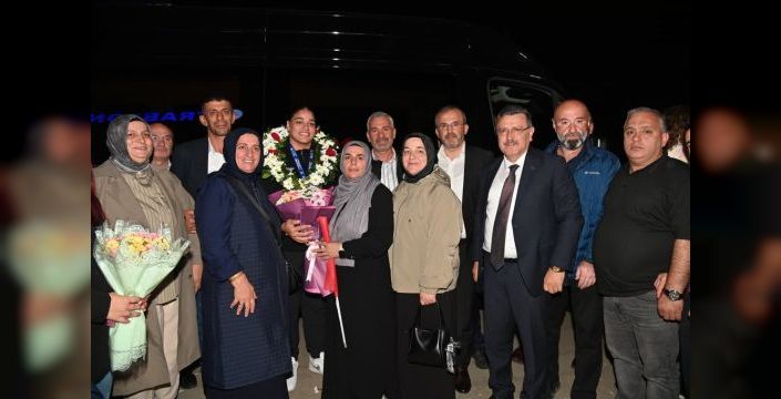 Havvanur Kethüda, Trabzon'da büyük bir coşkuyla karşılandı