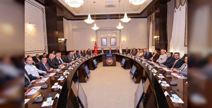 Hayati Yazıcı, Hatay Valiliği'ni ziyaret etti