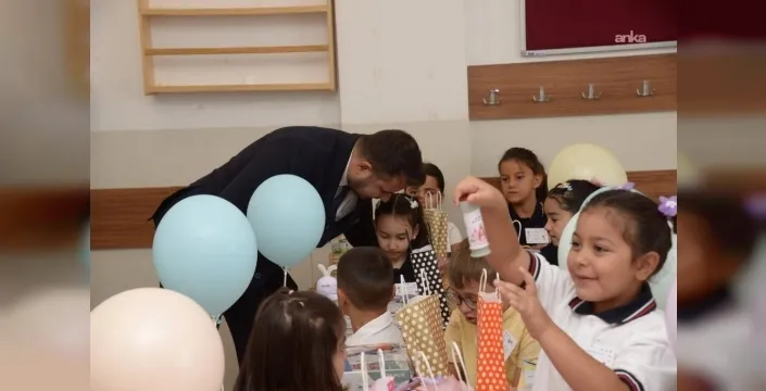 Kahramankazan Belediyesi, birinci sınıf öğrencilerine destek sağladı