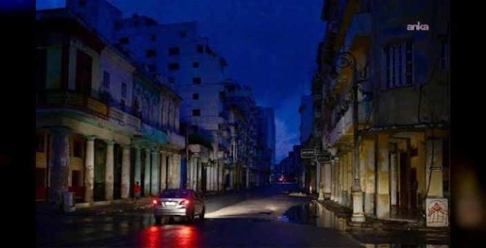Küba'da elektrik şebekesi yeniden devre dışı kaldı