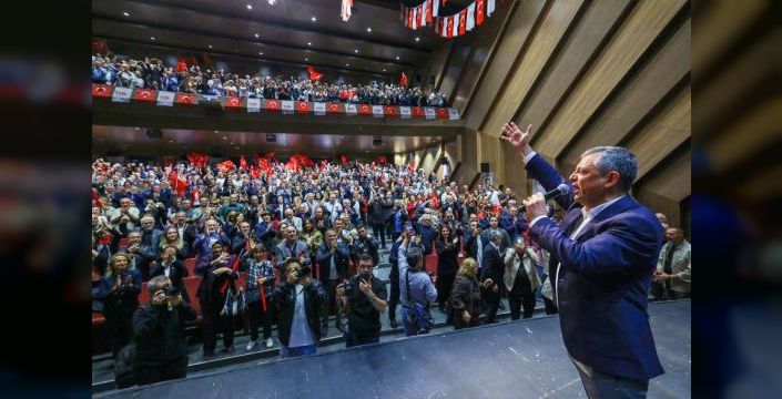 Özgür Özel: Yeni Parti kardeşlik hukukuyla bağlı olanların partisidir
