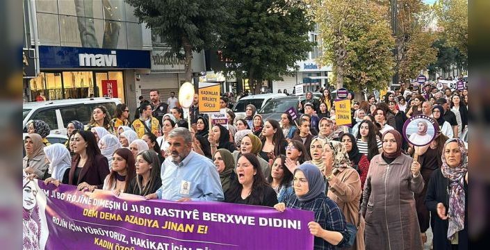 Rojin Kabaiş için adalet yürüyüşü yapıldı