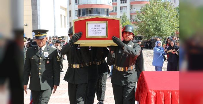 Şehit uzman çavuş Coşkun Sevim, Elazığ’da defnedildi