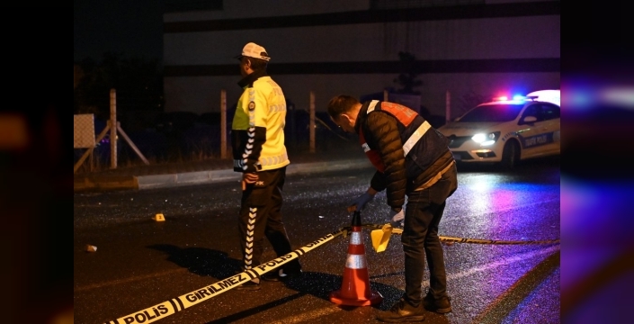 Trafik kazasında inceleme yapan polis memuru şehit oldu