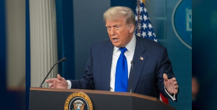 Trump: İran'la savaş kararının eşiğindeyim