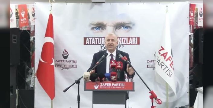 Ümit Özdağ: Öğrencilere asgari ücret seviyesinde burs verilmeli