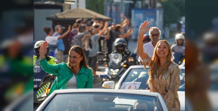 63'üncü Altın Portakal Film Festivali, kortejle başladı