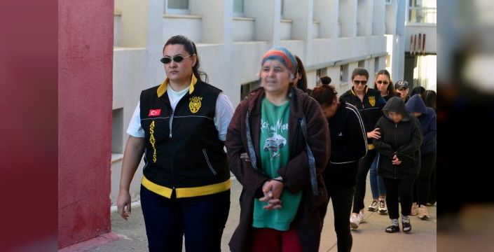 Adana merkezli dolandırıcılık çetesi adliyeye sevk edildi