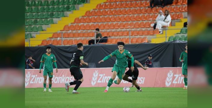 Alanyaspor, 12 Bingölspor'u 4-1 yenerek turladı