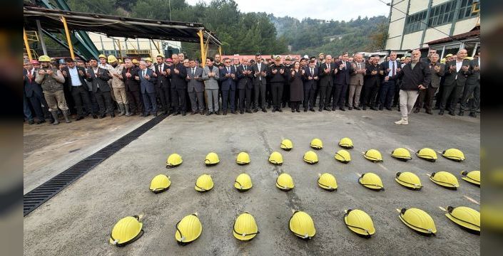 Amasra'da maden faciasında hayatını kaybeden işçiler anıldı