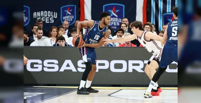Anadolu Efes, Bayern Münih'e evinde yenildi